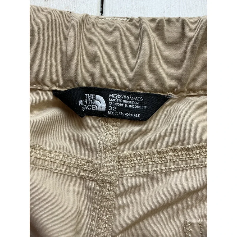 The North Face Mens Tan Khaki Nylon Cargo Hiking Shorts Size 32 Regular